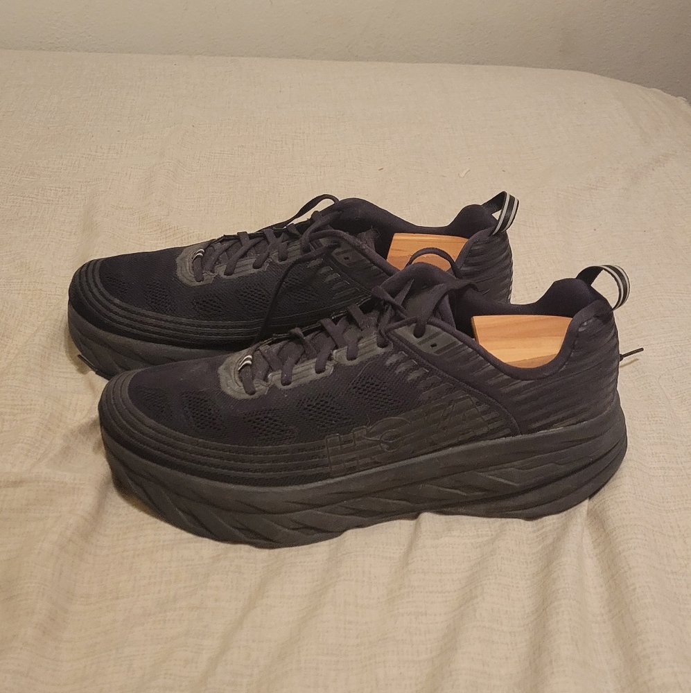 Men's Black Athletic Running Shoes - Cushioned Platform